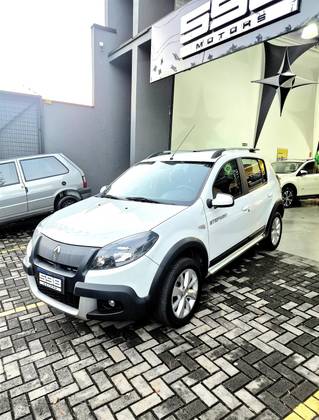 RENAULT SANDERO 1.6 STEPWAY 8V FLEX 4P MANUAL RENAULT SANDERO 1.6 STEPWAY 8V FLEX 4P MANUAL
